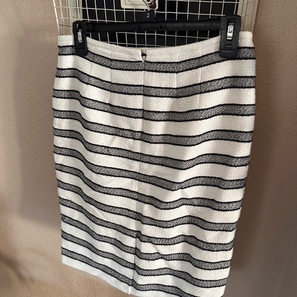 CALVIN Klein Skirt White Black Striped Pencil Knee Length - Picture 3 of 8